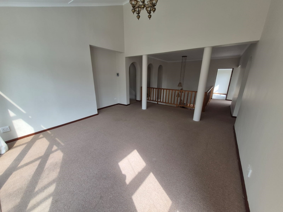 5 Bedroom Property for Sale in Bayview Western Cape